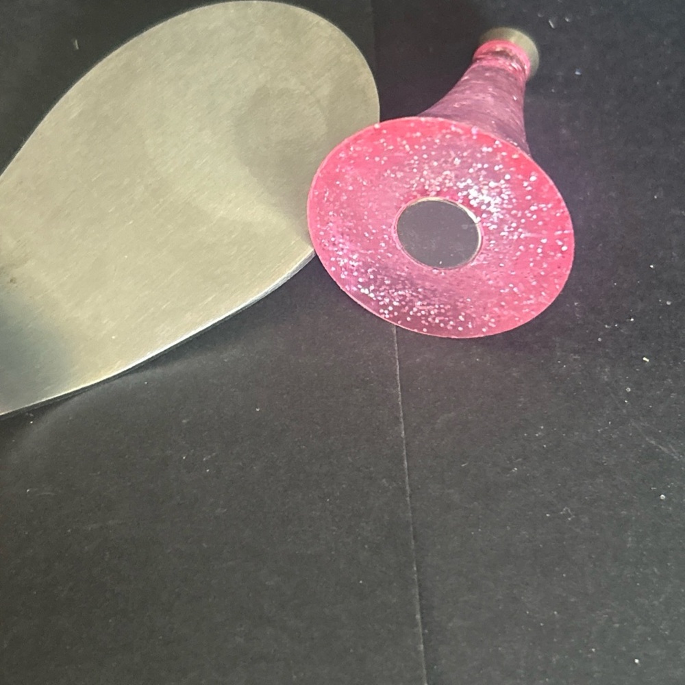 Pampered Chef Silver Cake Server with Pink Detachable Glitter Heel - Picture 6 of 6